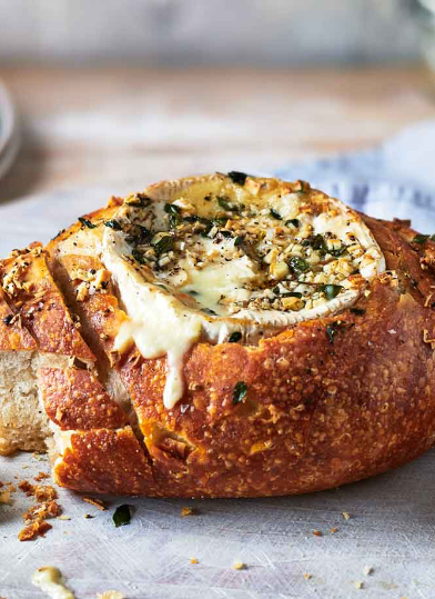Spelt breekbrood met feta, kruidboter en peper